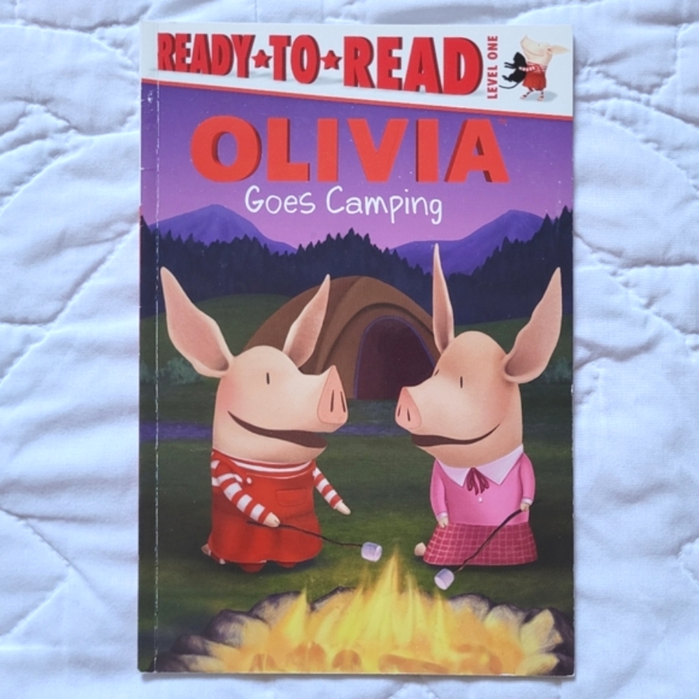3/$15 🌸 Olivia: Olivia Goes Camping